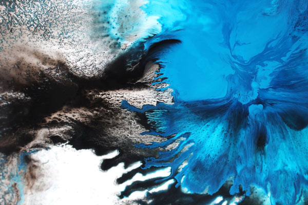 טפט | כתמים שחור כחול מתחת למים