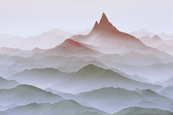 מדבקת טפט - הרים מחודדות אדום ירוק